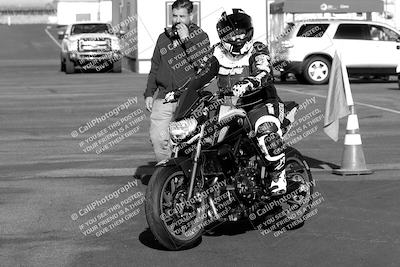 media/Nov-05-2022-SoCal Trackdays (Sat) [[f8d9b725ab]]/Around the Pits/